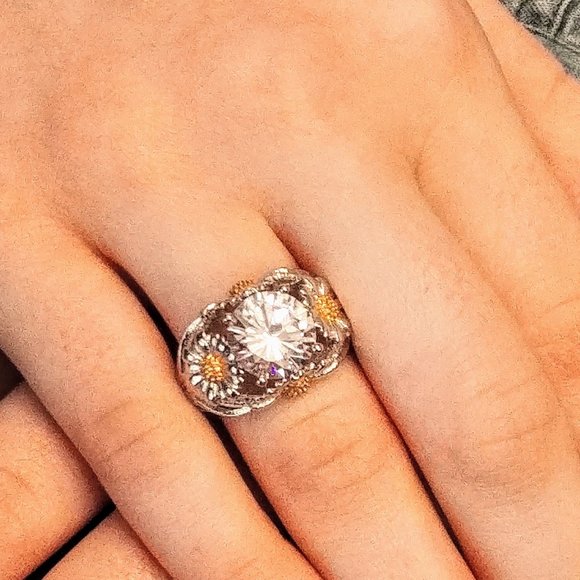 2-Tone Daisy CZ Fashion Ring - Picture 3 of 5